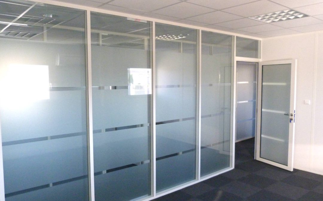 L’Installation de Cloisons Vitrées